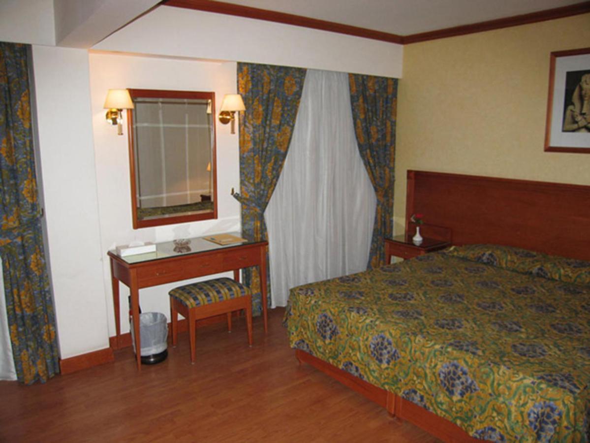 Philippe Luxor Hotel Esterno foto