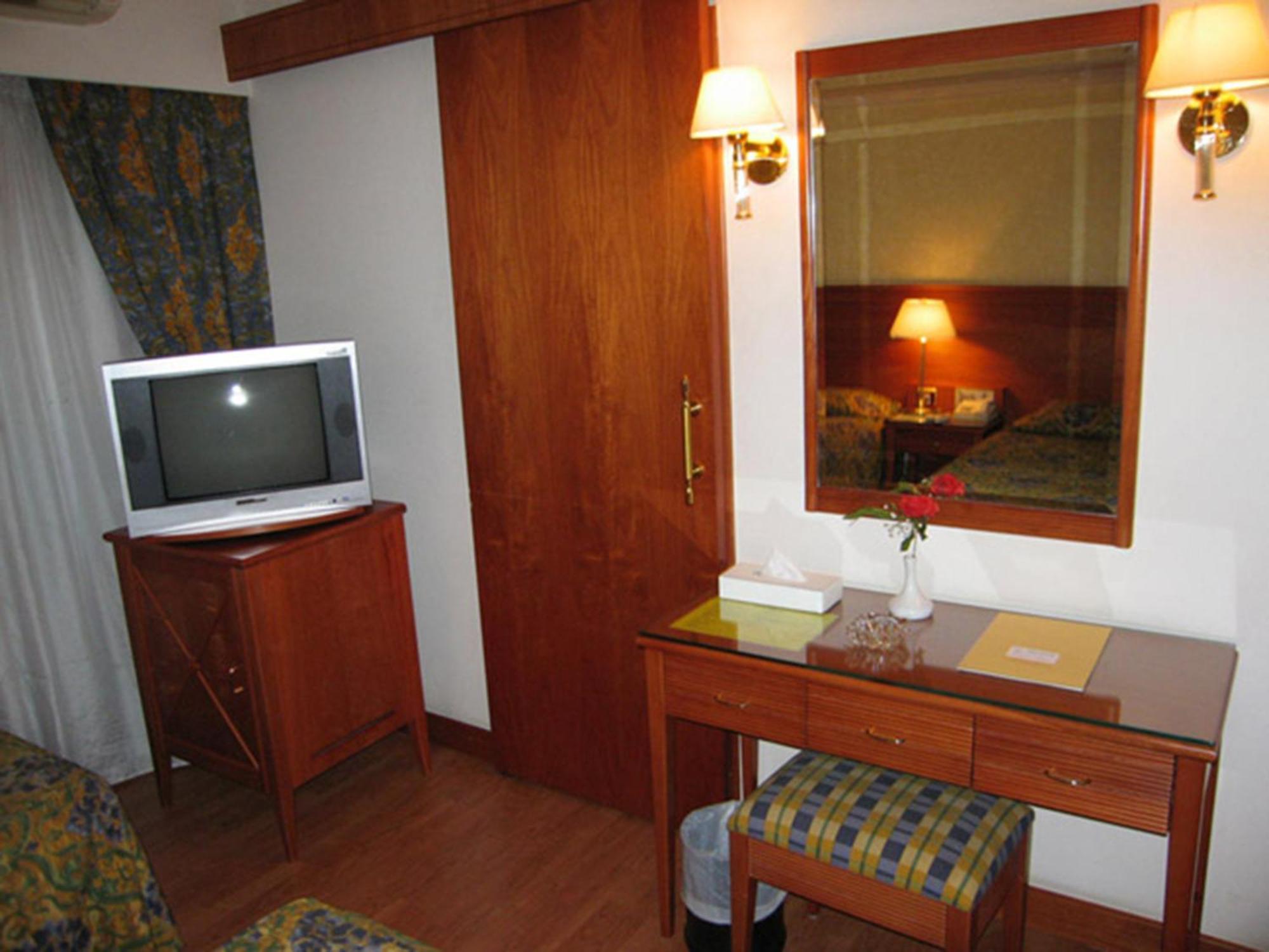 Philippe Luxor Hotel Esterno foto